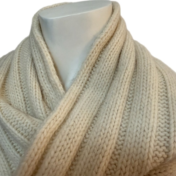 Banana Republic Italian Yarn Cable Knit Scarf 🇮🇹 - Alpaca & Merino - Picture 6 of 9